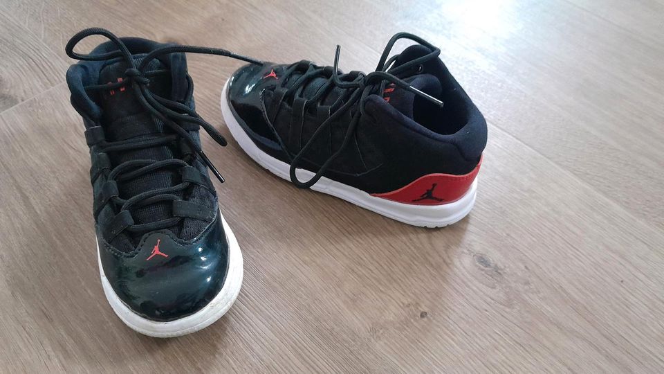 Nike Air Jordan, schwarz-rot, Lack, Gr 27, top Zustand in Ehingen