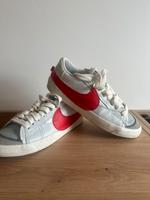 Nike Sport Schuhe neu Nordrhein-Westfalen - Borchen Vorschau