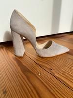 Brautschuhe ZIGN Wildleder Pumps 37 grau Hamburg-Nord - Hamburg Barmbek Vorschau