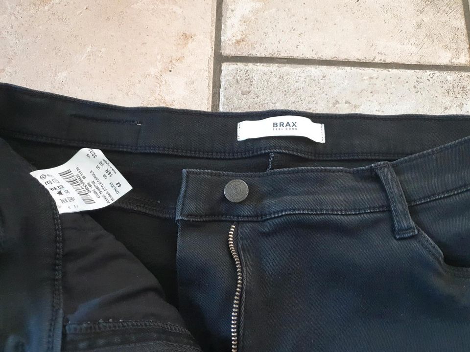 Brax hose Gr 32/32 jeans 42 schwarz Damenhose in Düsseldorf