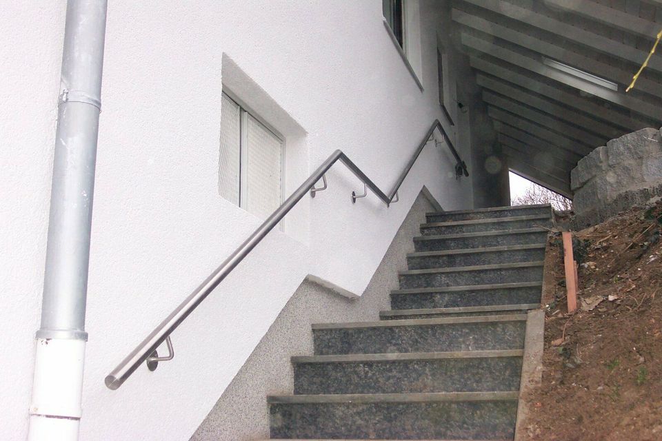 Edelstahl Handlauf Geländer Wandhandlauf Edelstahlhandlauf in Reiskirchen