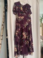 Dunkelila Chiffonkleid Festtagskleid lila rot Blumen floral Köln - Porz Vorschau