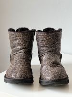 UGG Boots  Glitzer Leopard Print, Gr. 40 München - Thalk.Obersendl.-Forsten-Fürstenr.-Solln Vorschau