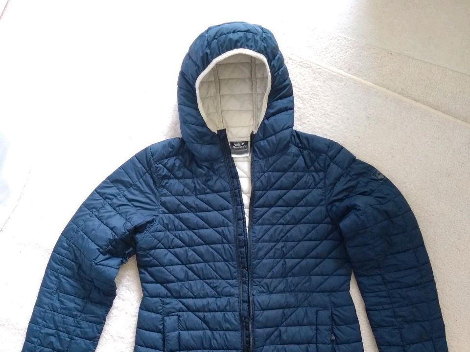 Jack Wolfskin Damen Jacke Steppjacke blau weiß in Hamburg