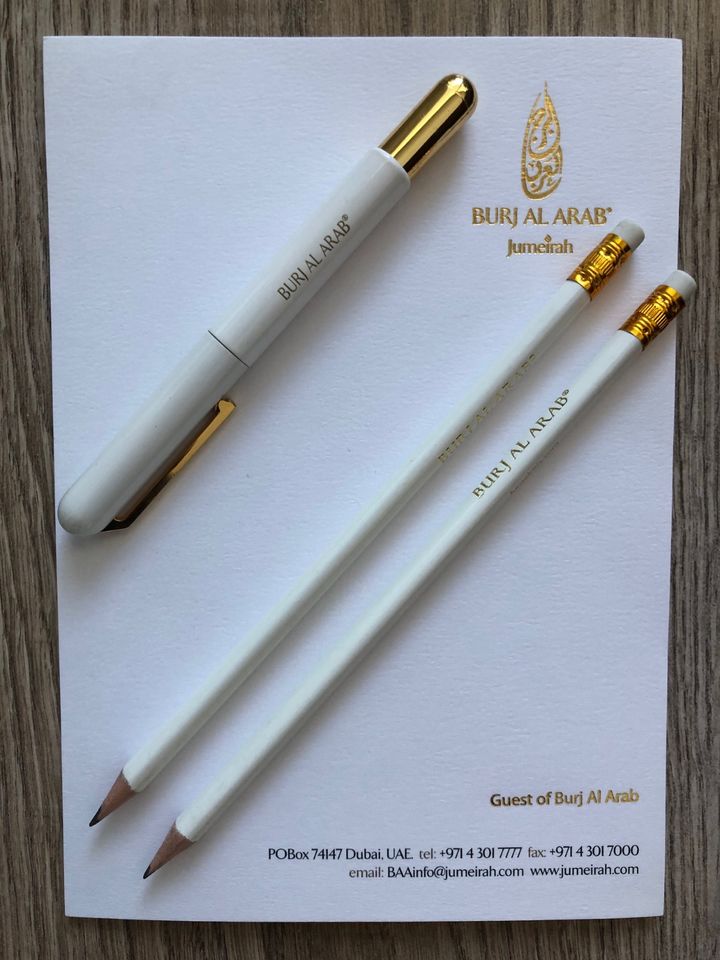 BURJ AL ARAB Notizblock mit Stiften Kugelschreiber wie neu in Wentorf