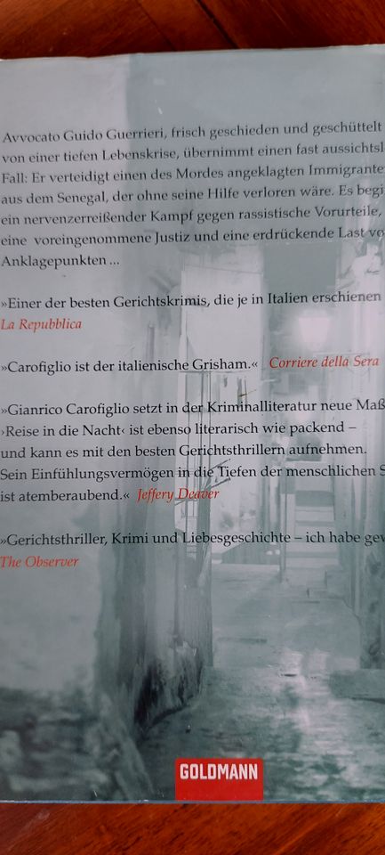 Gianrico Carofiglio Reise in die Nacht Roman Thriller Italien in Heidelberg