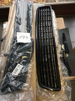 Audi A4 Kühlergrill ohne Emblem Front Sport Grill Nordrhein-Westfalen - Augustdorf Vorschau