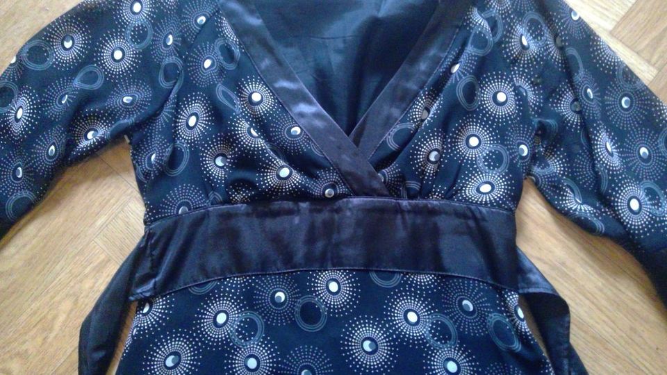 Kimonokleid Kleid von MEXX Gr. 34 in Marburg