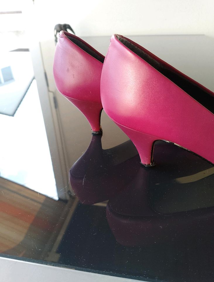 Pumps pink Gr.39 in Backnang