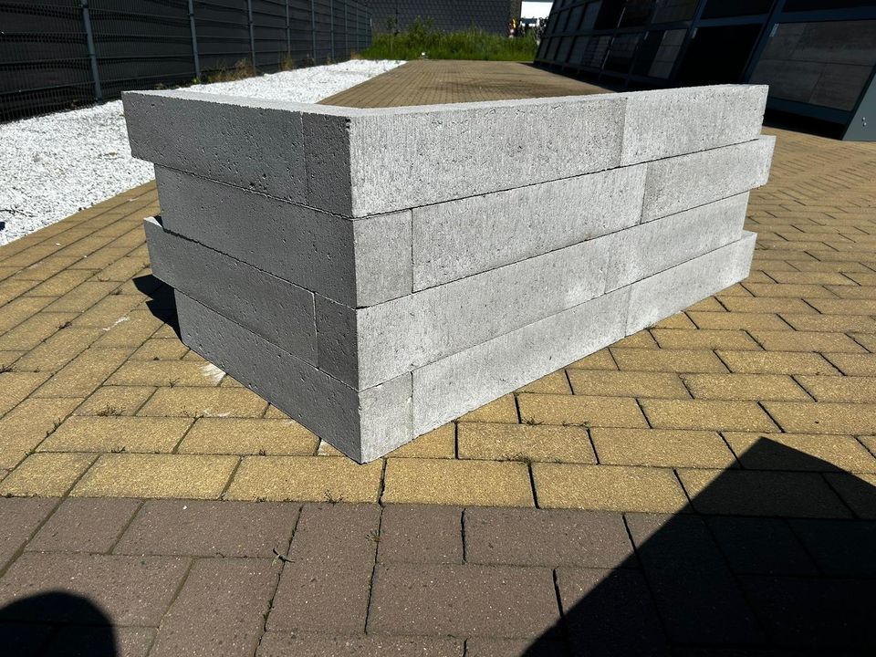 Mauersteine Hellgrau 60x12x10cm €3,75 in Twist