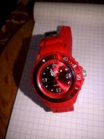 PEK Quarz Armbanduhr, Quarzuhr, analog, rot, Silikonarmband Bayern - Wolnzach Vorschau