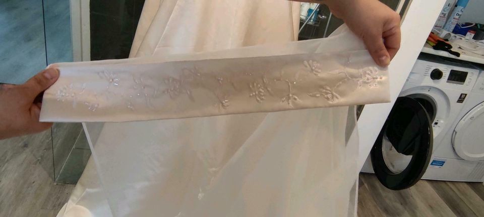 Traumhaftes Prinzessinnen Brautkleid von Miss Kelly in Nachrodt-Wiblingwerde