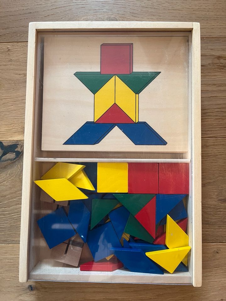 Tangram Legespiel in Holzbox in Isernhagen