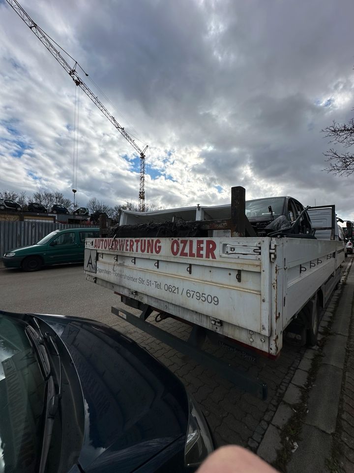 Mercedes LKW Atego 970.02 815 817 818 823 in Ludwigshafen