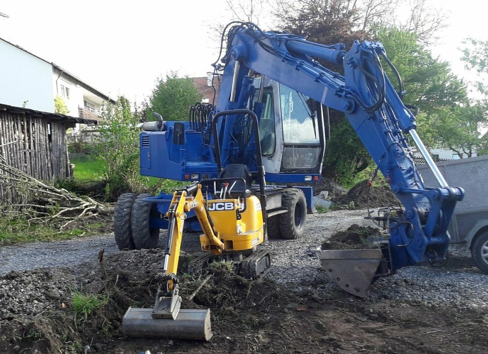 Aushub,Baggerarbeiten,Baumaschinen- und Baggervermietung,Bagger in Hochdorf (Riß)