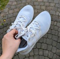 Ungetragene Adidas Schuhe Größe 8 / 42 Niedersachsen - Bad Münder am Deister Vorschau