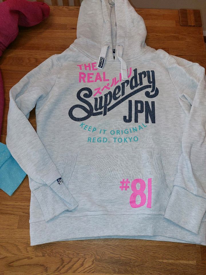 Superdry Hoodie gr m,L in Lennestadt