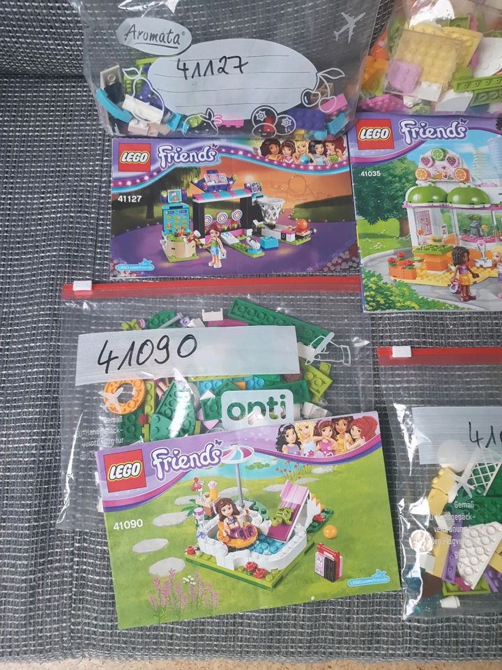 Lego Friends riesiges Set Flugzeug,  Saftbar,  Pferd, Blumen in Arnstein