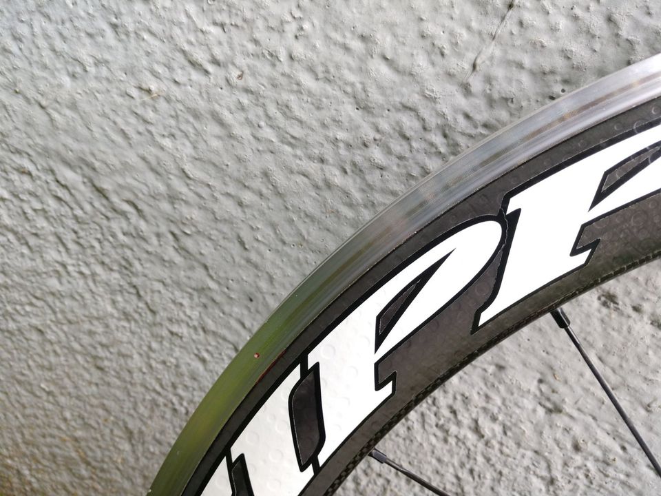 Zipp Laufradsatz 60mm LRS Carbon Lightweight 606 Felgen 9 10 11 S in München