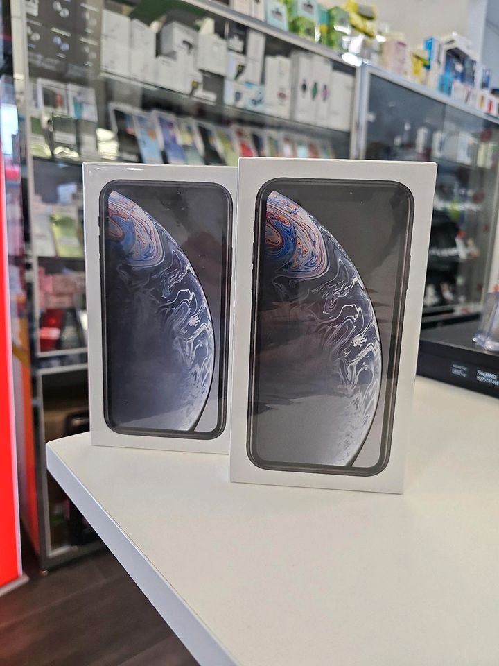 IPhone XR 64GB in Black Neu Ungeöffnet Für 299€ in Frankfurt am Main