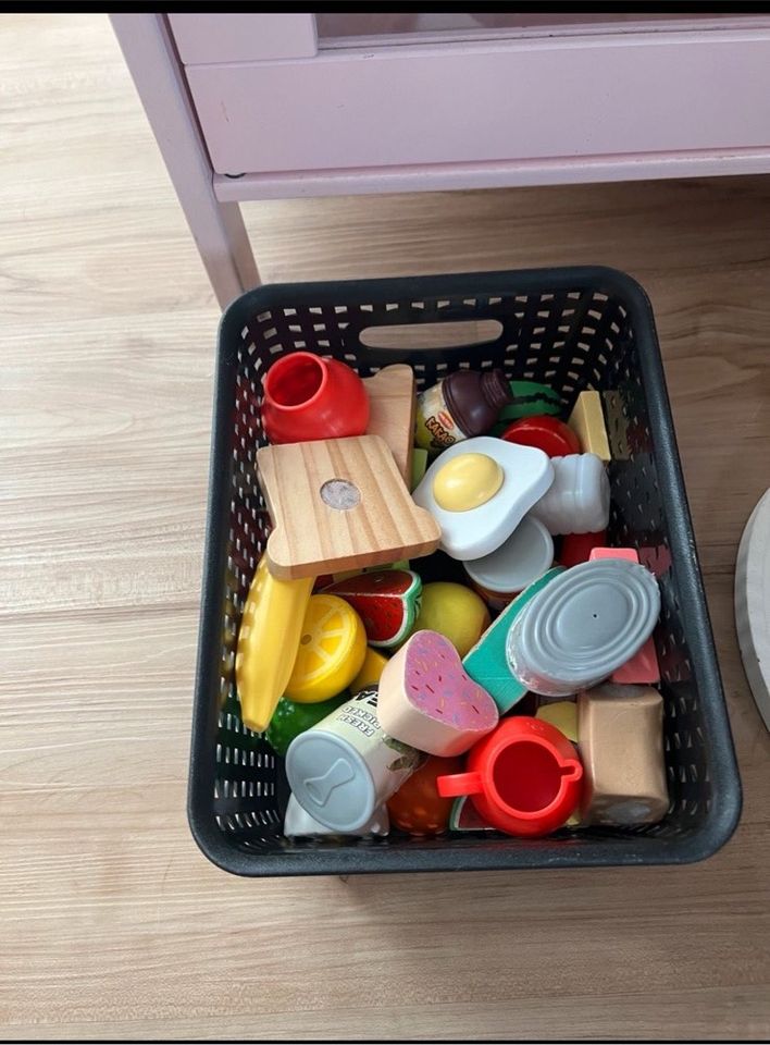 IKEA DUKTIG Spielküche rosa mit viel Zubehör in Castrop-Rauxel