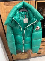 Original Moncler Jacke Daunen Puffer grün Gr. 2 M mit Rechnung! Niedersachsen - Oyten Vorschau