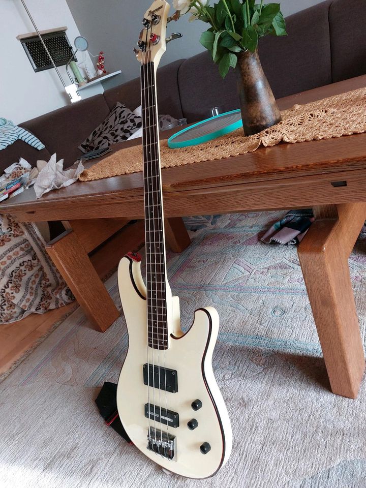 E-Bass Ibanez Roadstar II Series RB760 Made in Japan in Ulm