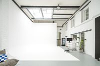 STUDIO242 — Mietstudio, Fotostudio, Video, Location, Filmstudio Köln - Raderberg Vorschau