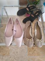 Ballerinas H&M gold neu Zehensandalen Primark schwarz 39 Schleswig-Holstein - Norderstedt Vorschau