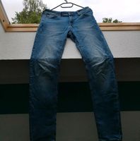 Jeans in blau Stuttgart - Plieningen Vorschau