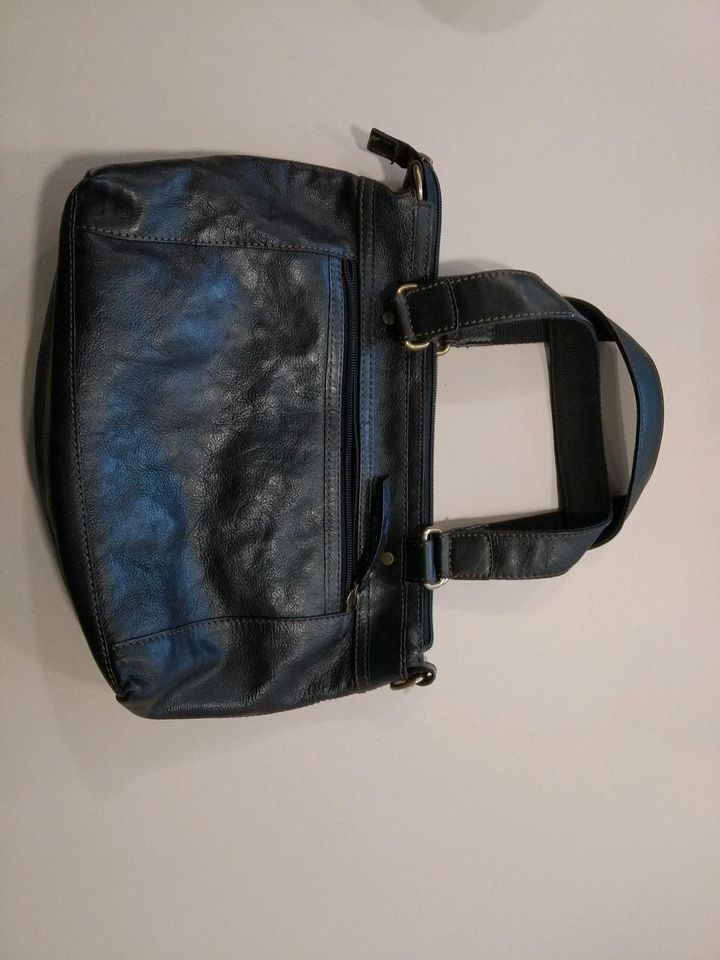 Tasche Fossil Leder Schultergurt schwarz braun in Mudersbach