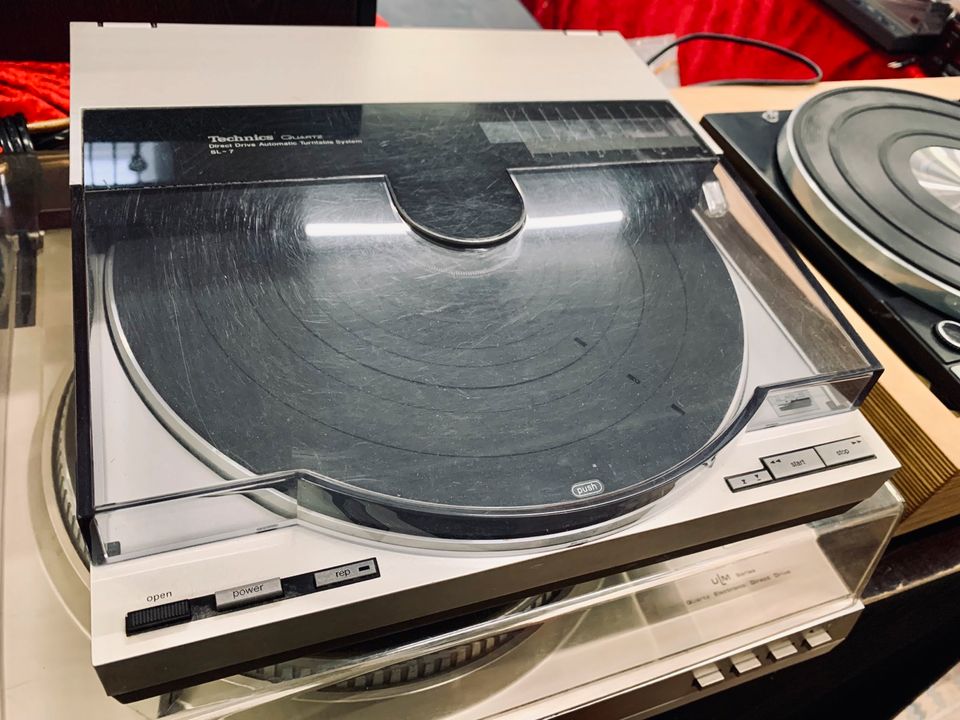 TangentialPlattenspieler Klassiker Technics SL-7 frisch überholt in Düsseldorf