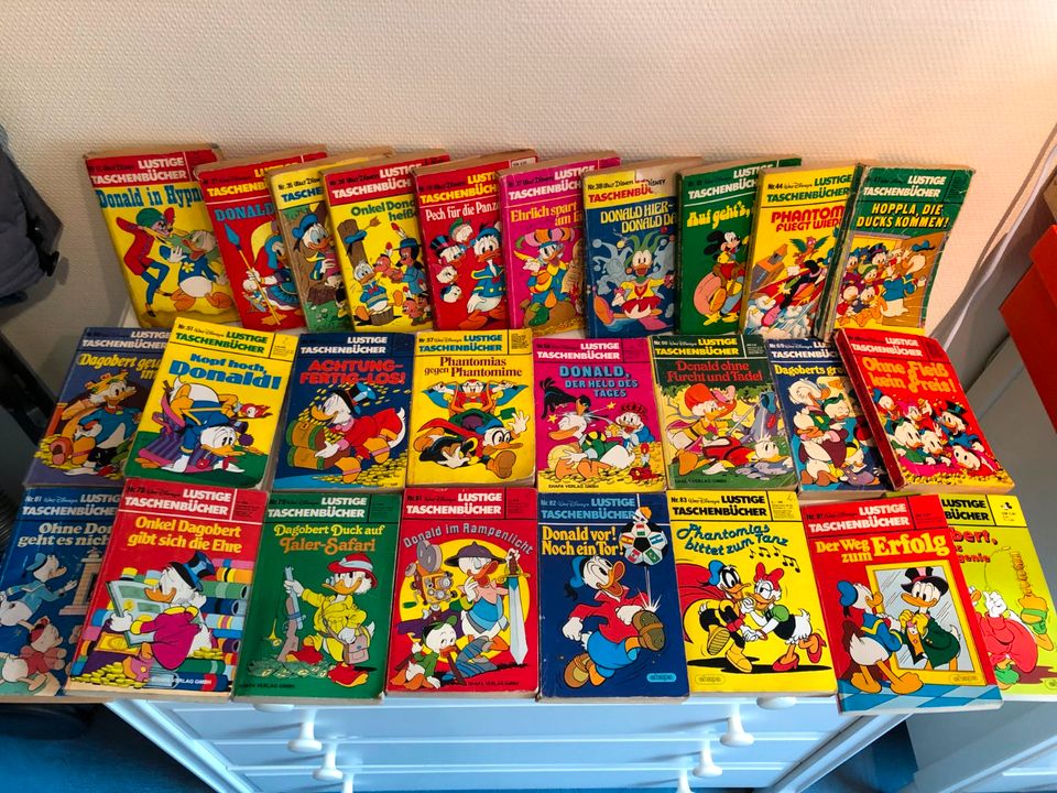 26 St. Sammlung Lustige Taschenbücher  Donald Duck Walt Disney in Hamburg