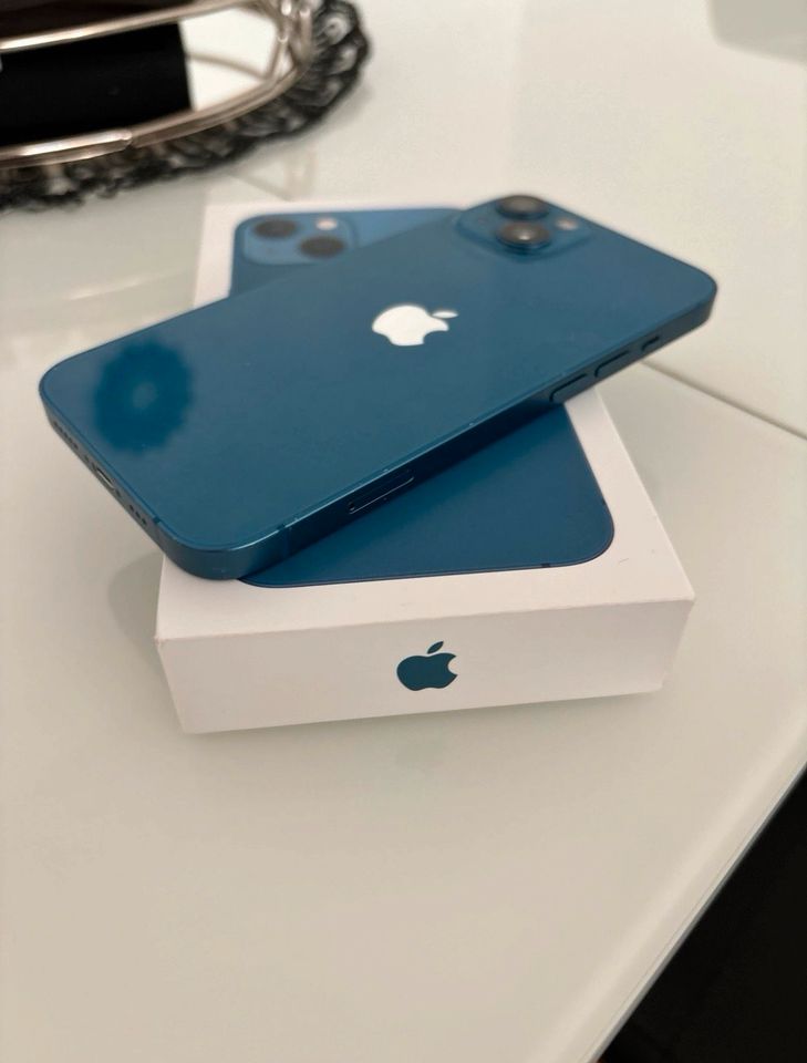 iPhone 13 128gb blau ‼️ in Berlin