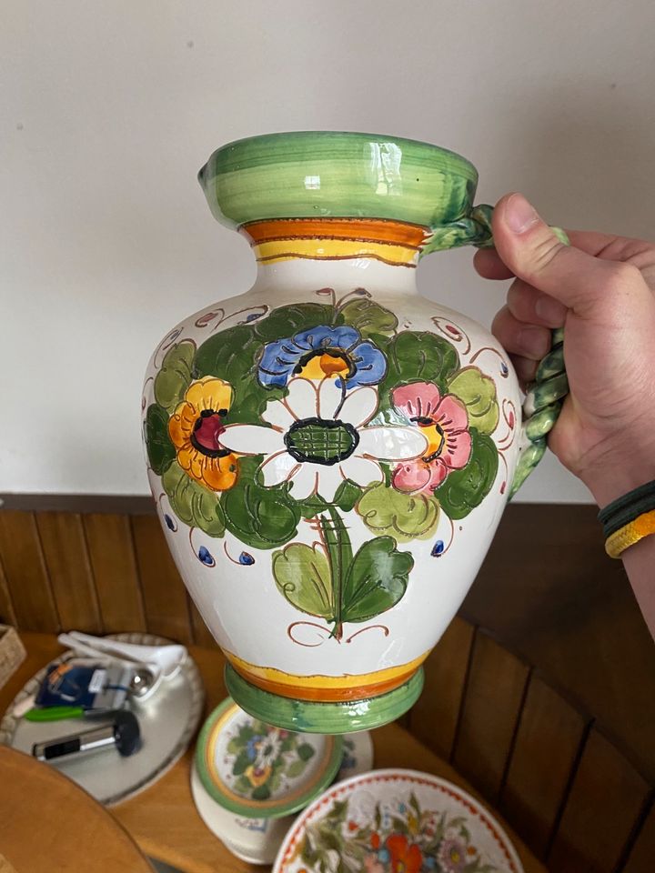 Vasen und Teller Bauernmalerei Porzellan Keramik in Friedrichshafen