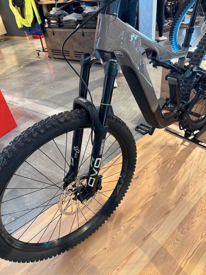 Neues Focus JAM² SL 8.7 E Bike 2023 29  NP 6300€ in Hösbach