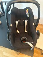 Maxi Cosi Pebble mit Familyfix IsoFix München - Bogenhausen Vorschau