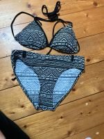 Bikini Hippie Active boohoo Surfer gemustert Aztek schwarz weiß Berlin - Reinickendorf Vorschau