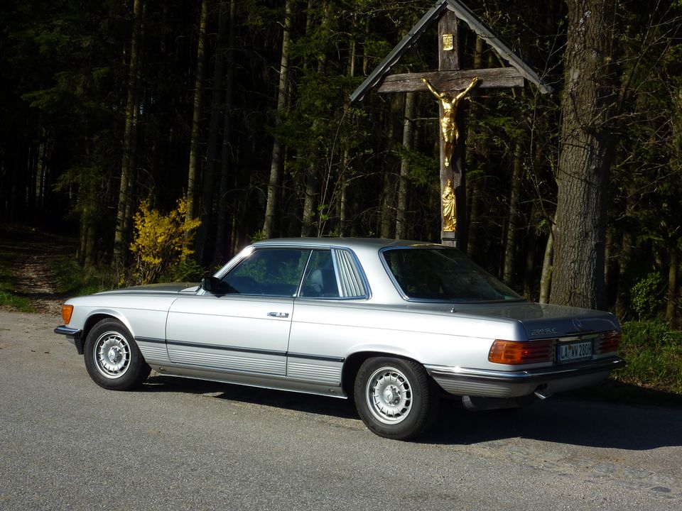 Mercedes-Benz 280 SLC mit H - Kennzeichen in Obersüßbach