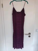 Kleid Abendkleid Sommerkleid gr.40 lila Glitzer fließend Nordrhein-Westfalen - Bad Wünnenberg Vorschau