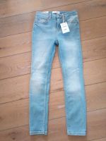 Zara Jeans skinny Gr  36 neu Baden-Württemberg - Sasbach Vorschau