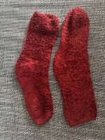 Rote Kuschelsocken 36-39 Hessen - Friedberg (Hessen) Vorschau