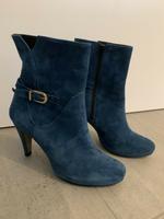 NEU Buffalo Stiefelette in rauem Nubukleder, Gr. 40 in blau Rheinland-Pfalz - Weißenthurm   Vorschau
