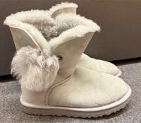 UGG Boots Irina mit Swarovski Steinen hellgrau Gr. 39 Bayern - Treuchtlingen Vorschau