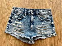 Shorts Jeans H&M DIVIDED Gr. 34 Blau Bayern - Aschaffenburg Vorschau