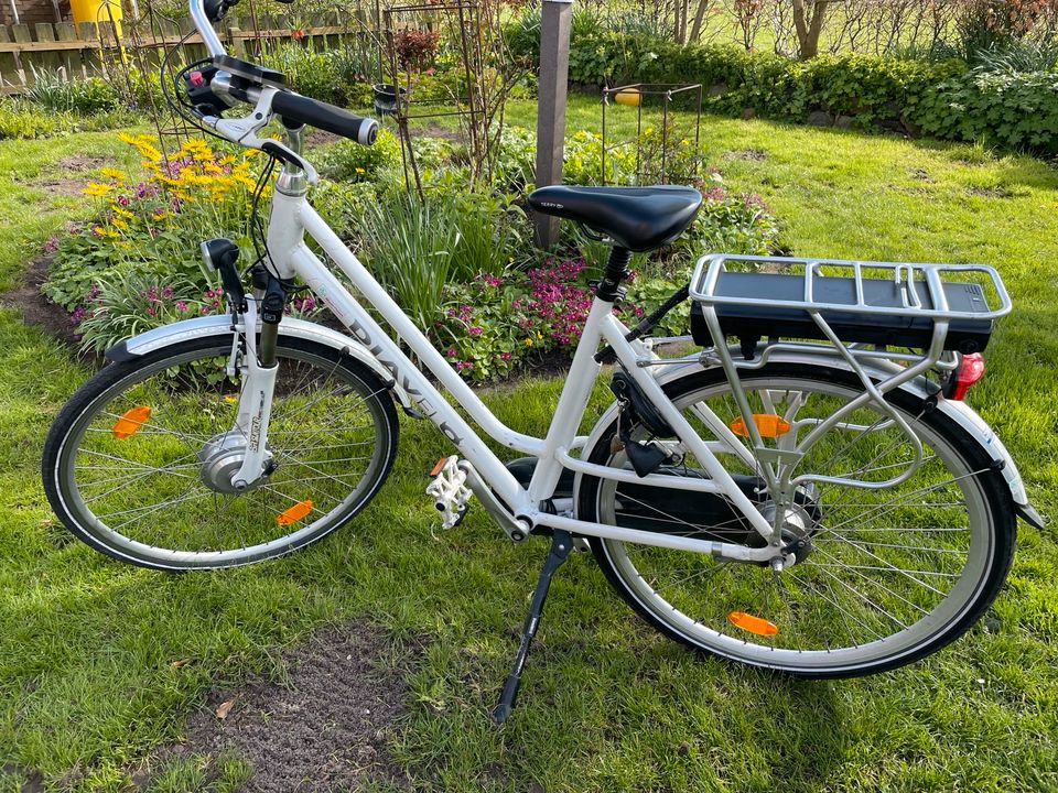 Damen E- bike von Diavelo in Bredstedt