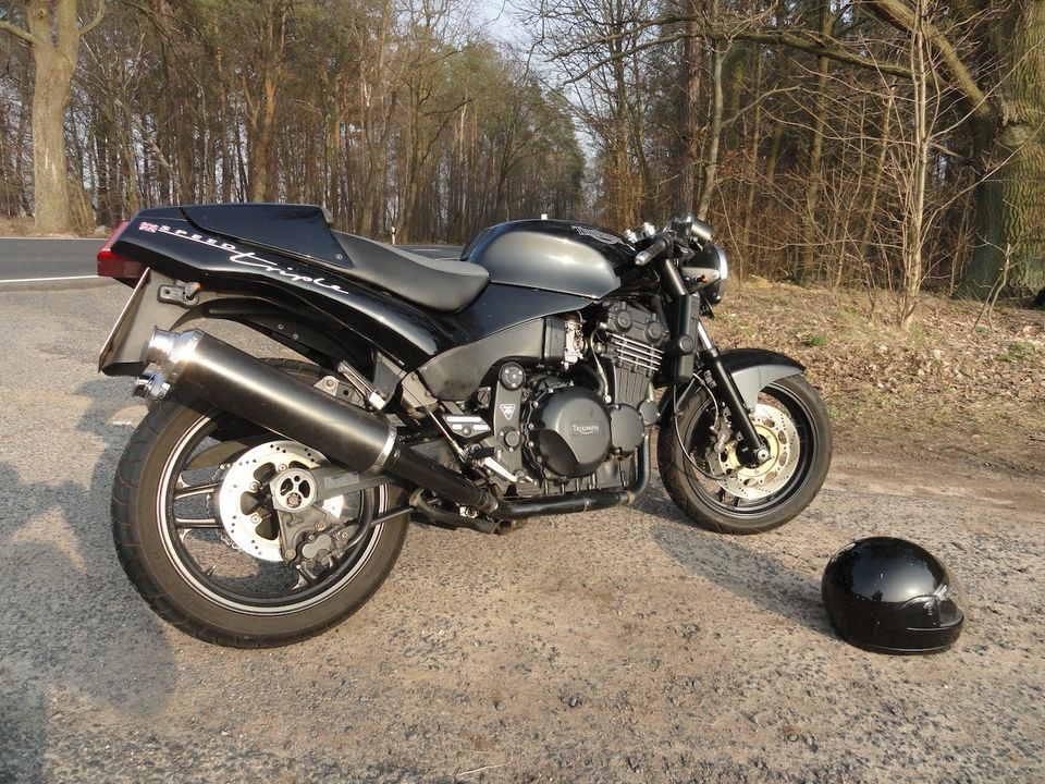 Triumph Speed Triple T300C, 750ccm, Caferacer, Nakedbike in Berlin