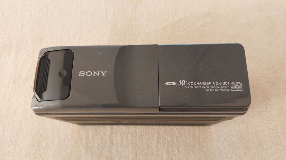 SONY  CDX-601 COMPACT DISK CHANGER (10 CD) in Rellingen