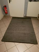 Teppich grau & Geschirr zu verkaufen Hessen - Lich Vorschau