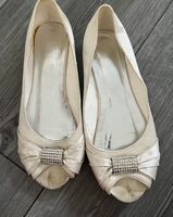 Gr. 40 Schuhe Ballerina weiß Hochzeit Silber Glitzer Nordrhein-Westfalen - Hamm Vorschau